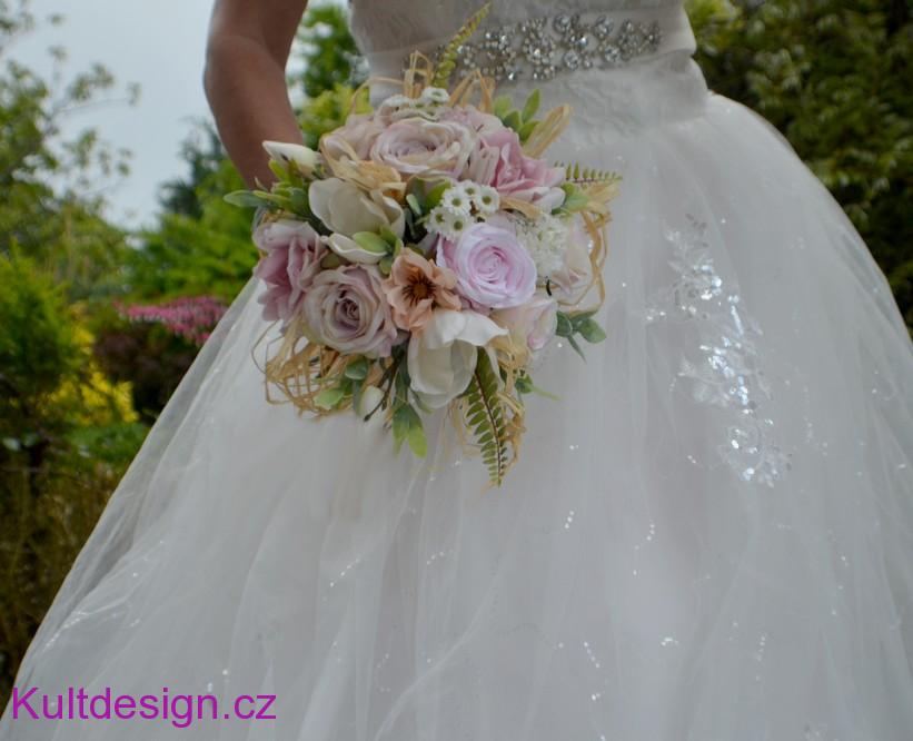 Svatební kytice Tereza + 3 korsáže