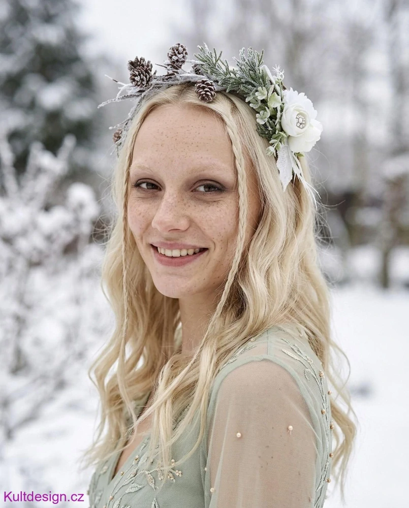 Zimní květinová boho čelenka do vlasů