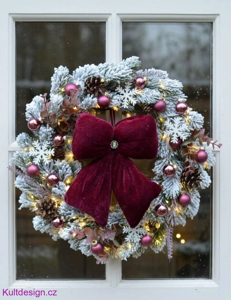 Vánoční svítící věnec 37 cm