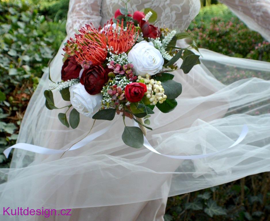 Svatební kytice Boho Bordeaux  a korsáž