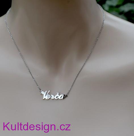 Náhrdelník se jménem Verča