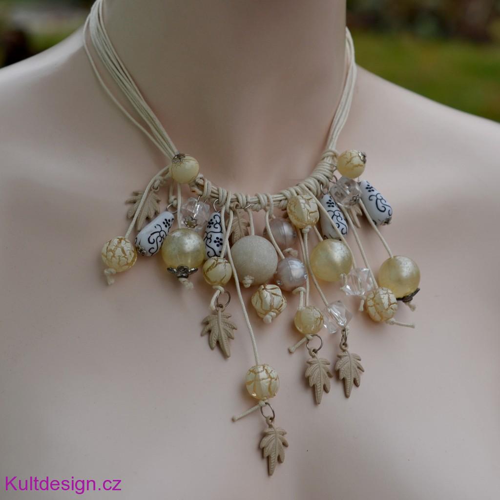 Souprava bižuterie korálky béžové