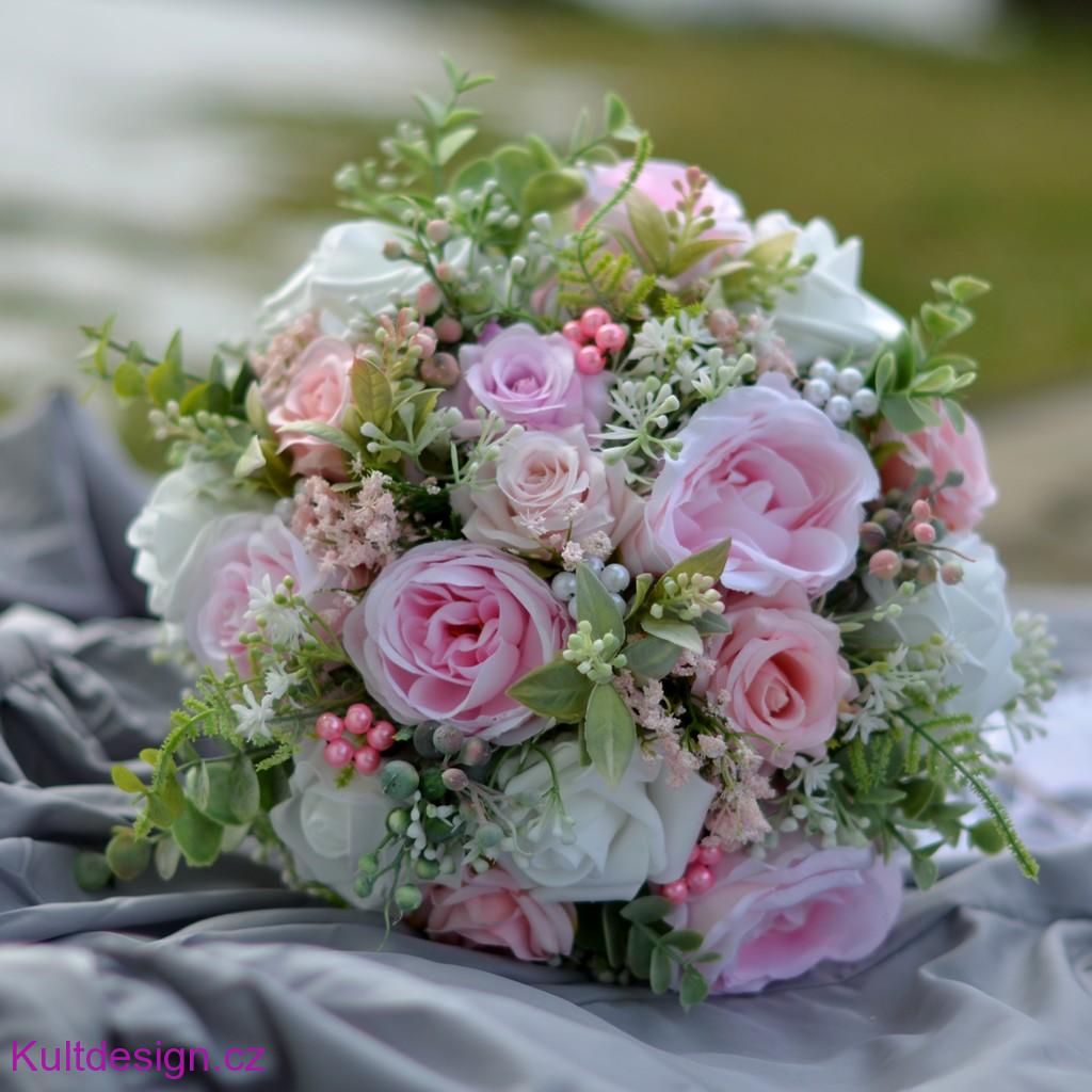 Svatební kytice Málie a korsáž