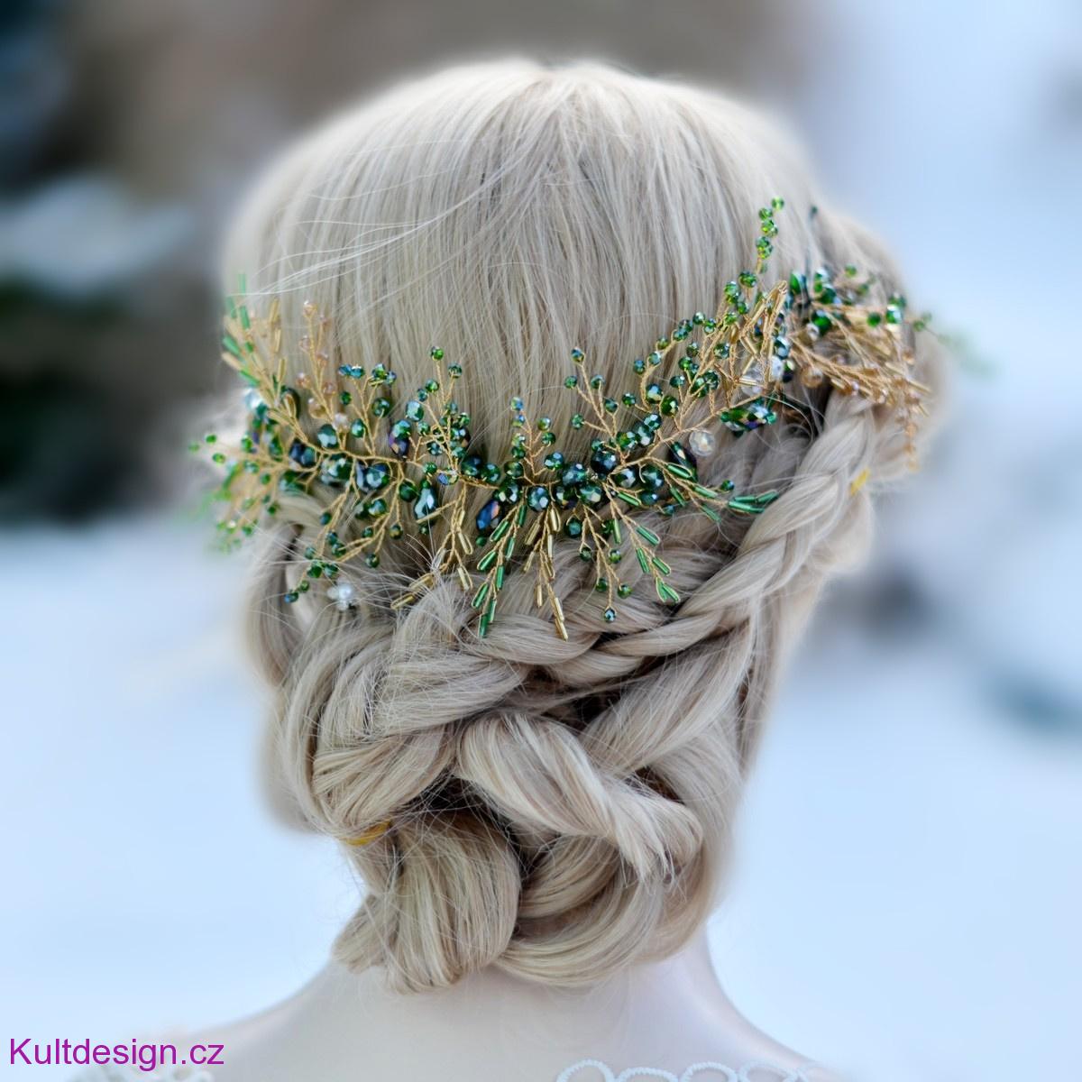 Svatební půlvěneček z korálků