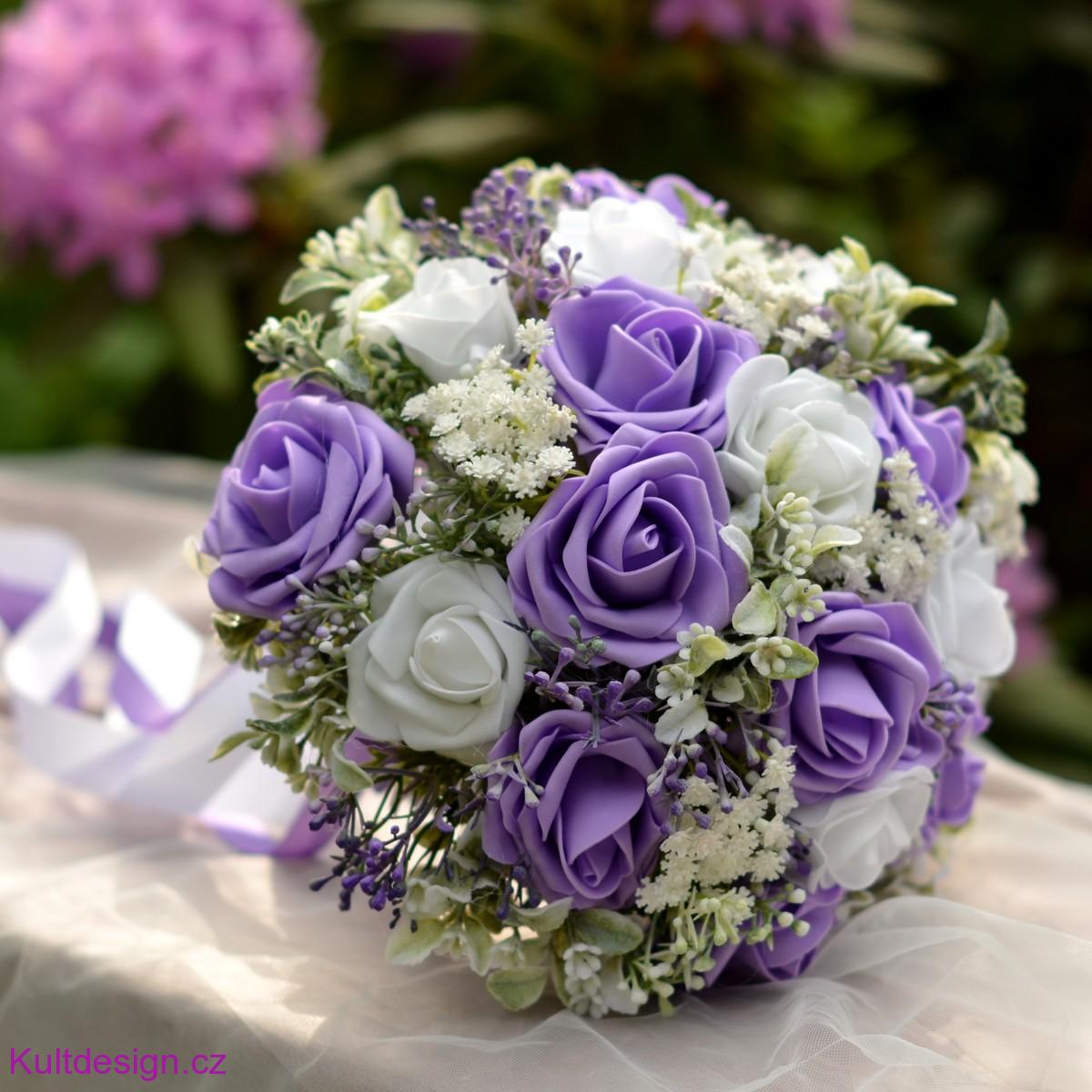 Svatební kytice Tindy a korsáž