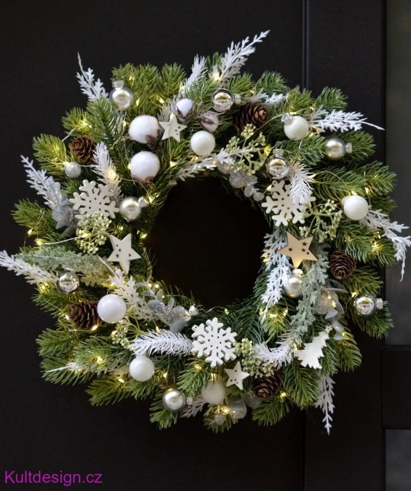 Vánoční svítící věnec 37 cm