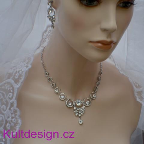 Štrasová souprava 