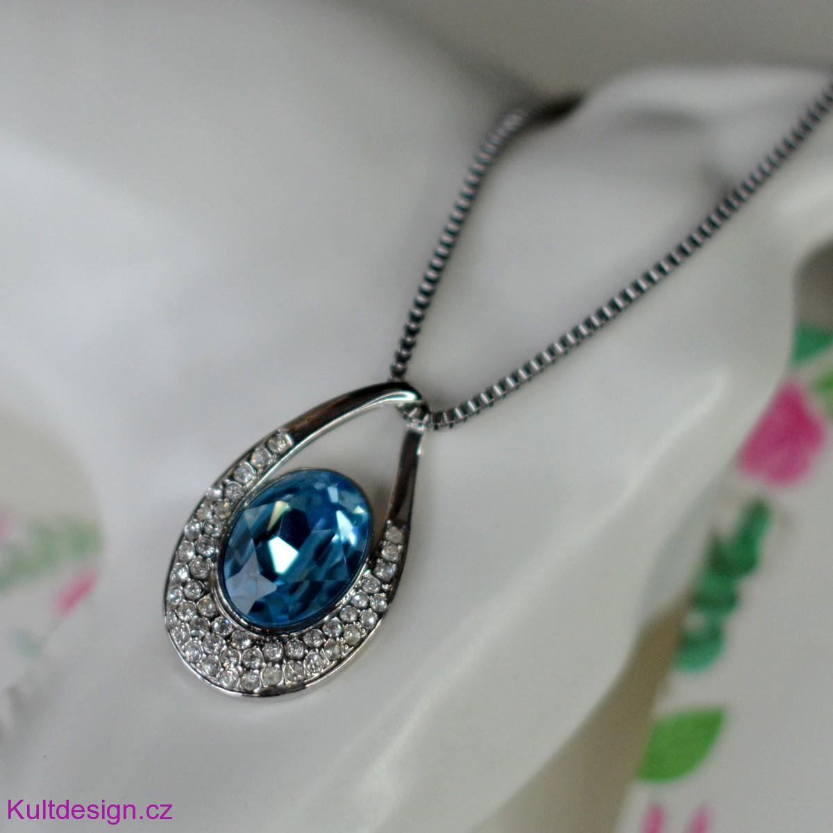 Náhrdelník s přívěskem modrá