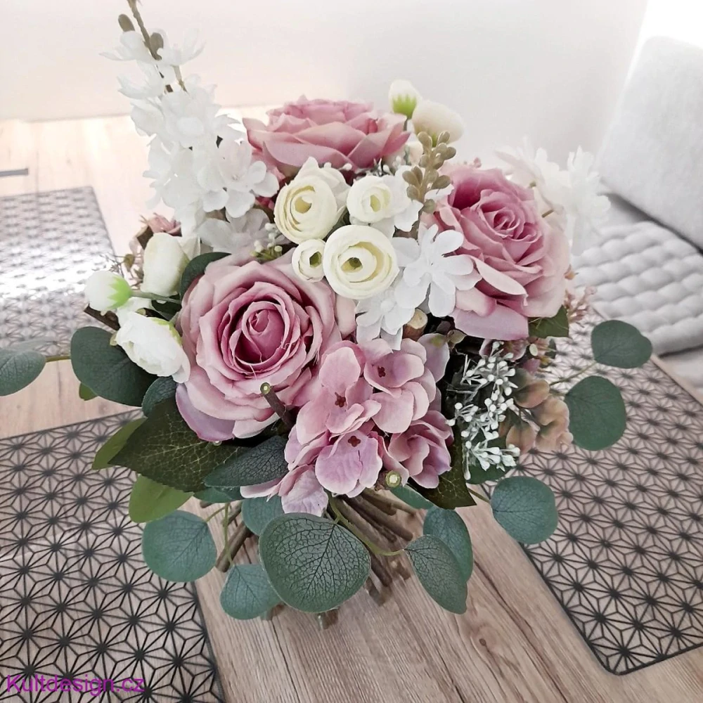 Dekorační kytice umělé květiny