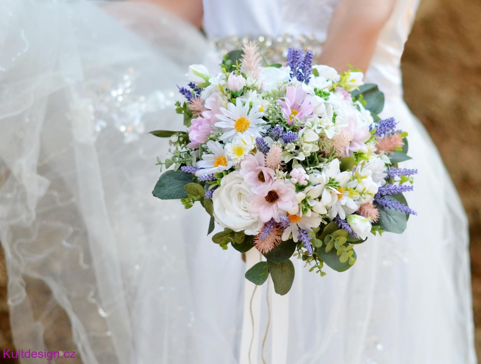 Svatební kytice Estrella a korsáž