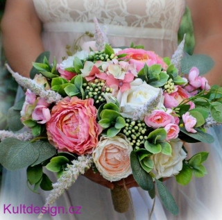 Svatební kytice Ava boho a korsáž 