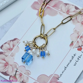 Náhrdelník z nerezové oceli kostičky nebeská modrá