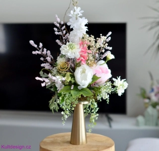 Stylová květinová dekorace